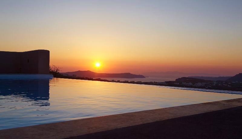 North Santorini A Luxury Spa Hotel Pyrgos Kallistis Luaran gambar